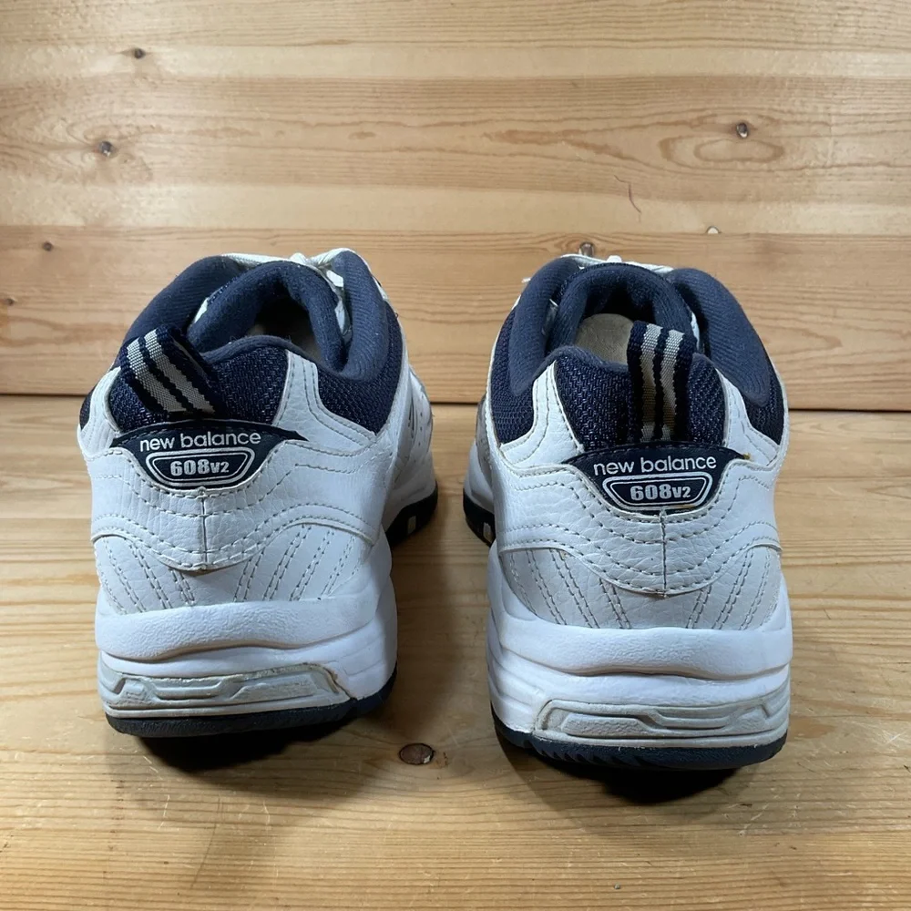 New Balance 608 v2 Training Shoes Men’s 8 4E X-WIDE White Navy Leather MX608V2W